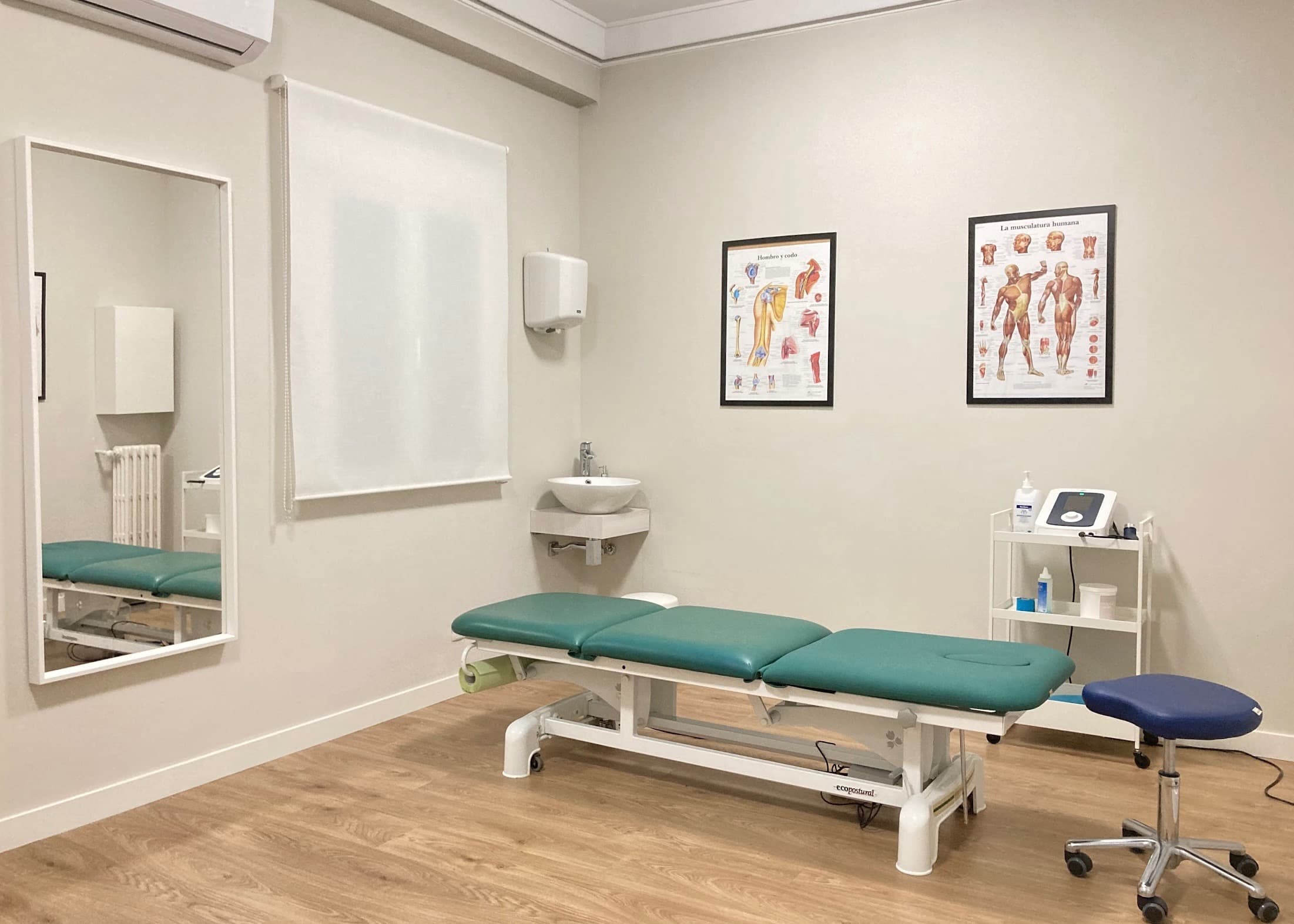 Sala de fisioterapia y tratamiento en Zaragoza